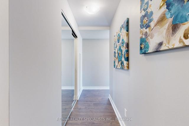 808 - 2481 Taunton Rd, Condo with 2 bedrooms, 1 bathrooms and 2 parking in Oakville ON | Image 37