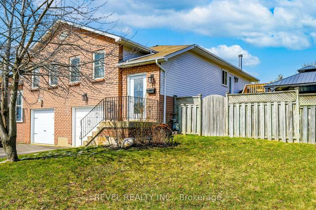 4 Kingsview Crt, House semidetached with 2 bedrooms, 2 bathrooms and 2 parking in Clarington ON | Image 12