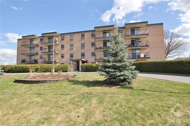408 - 206 Woodward Street, Condo with 2 bedrooms, 1 bathrooms and 1 parking in Carleton Place ON | Image 2