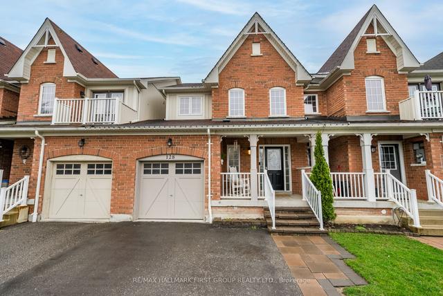 128 Shrewsbury Dr, House attached with 3 bedrooms, 3 bathrooms and 3 parking in Whitby ON | Image 1
