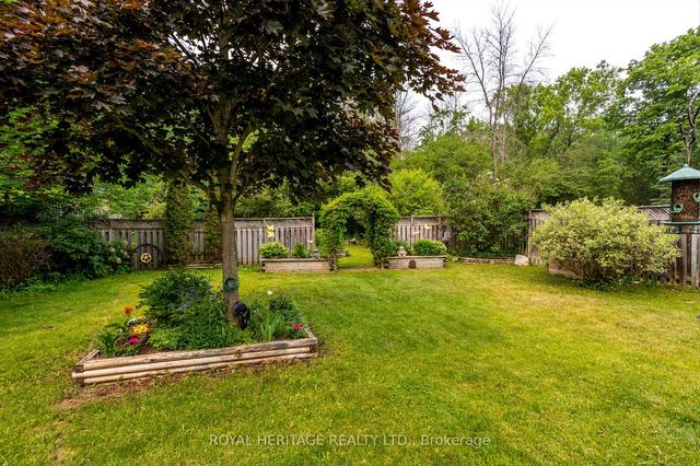48 Head St, House detached with 2 bedrooms, 3 bathrooms and 7 parking in Kawartha Lakes ON | Image 29