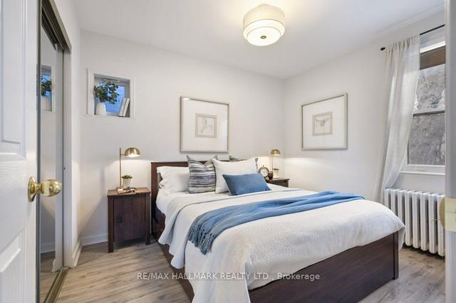 34 Gloucester Grve, House detached with 2 bedrooms, 1 bathrooms and 2 parking in Toronto ON | Image 8