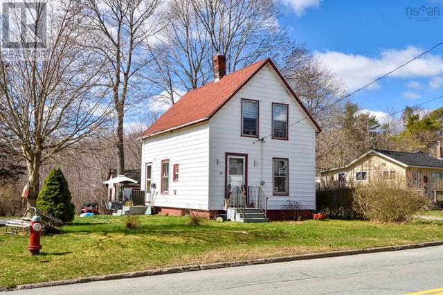 43 St. Phillips Street, House detached with 3 bedrooms, 1 bathrooms and null parking in Bridgewater NS | Image 1