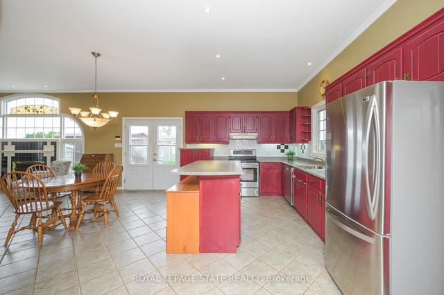 3142 Jerseyville Rd, House detached with 5 bedrooms, 3 bathrooms and 14 parking in Hamilton ON | Image 6