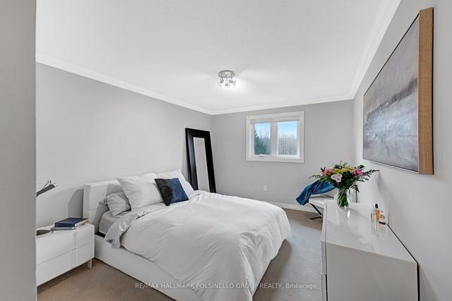 54 Charing Cres, House detached with 4 bedrooms, 5 bathrooms and 7 parking in Aurora ON | Image 22