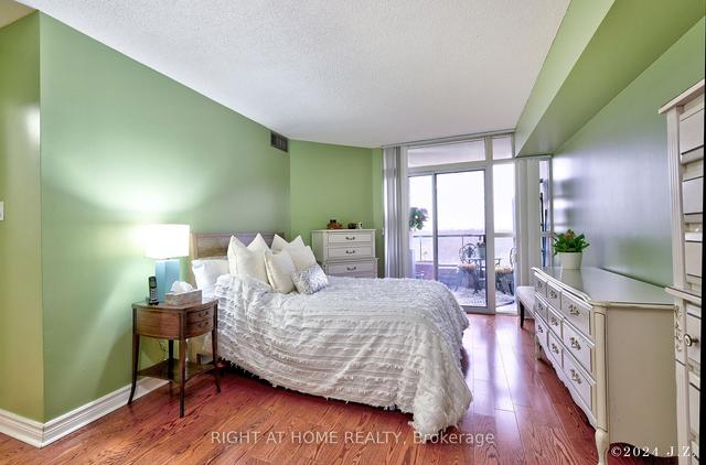 409 - 3 Rowntree Rd, Condo with 2 bedrooms, 2 bathrooms and 1 parking in Toronto ON | Image 5
