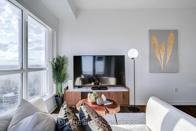 2922 - 275 Village Green Sq, Condo with 2 bedrooms, 2 bathrooms and 1 parking in Toronto ON | Image 1