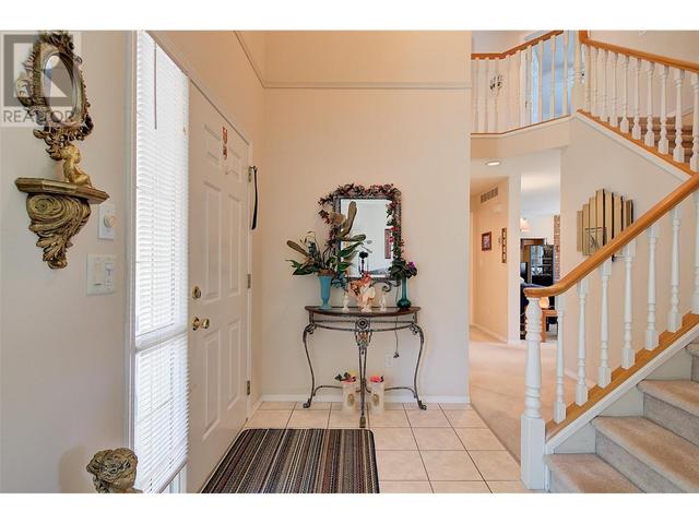 118 - 445 Yates Road, House detached with 4 bedrooms, 2 bathrooms and 4 parking in Kelowna BC | Image 4