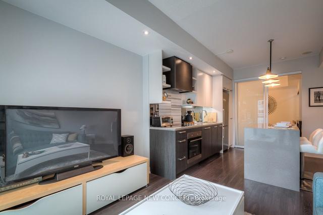 724 - 1830 Bloor St W, Condo with 1 bedrooms, 1 bathrooms and 0 parking in Toronto ON | Image 2