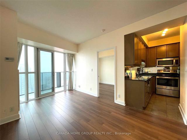 3102 - 60 Absolute Ave, Condo with 2 bedrooms, 1 bathrooms and 1 parking in Mississauga ON | Image 11