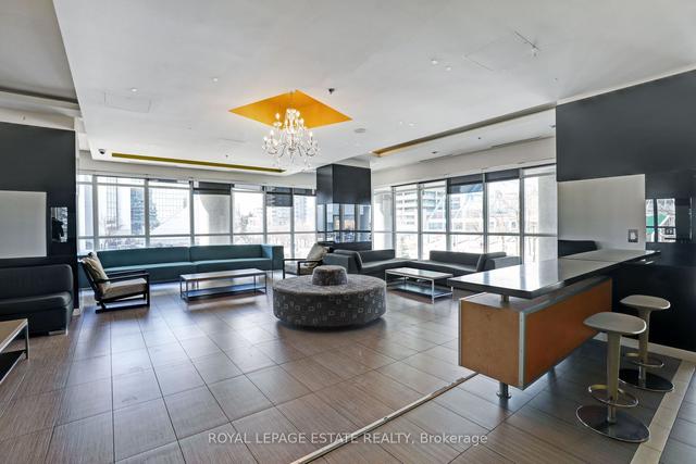 609 - 60 Town Centre Crt, Condo with 1 bedrooms, 1 bathrooms and 1 parking in Toronto ON | Image 9