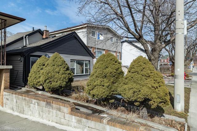 131 West Avenue N, House detached with 3 bedrooms, 1 bathrooms and 3 parking in Hamilton ON | Image 23