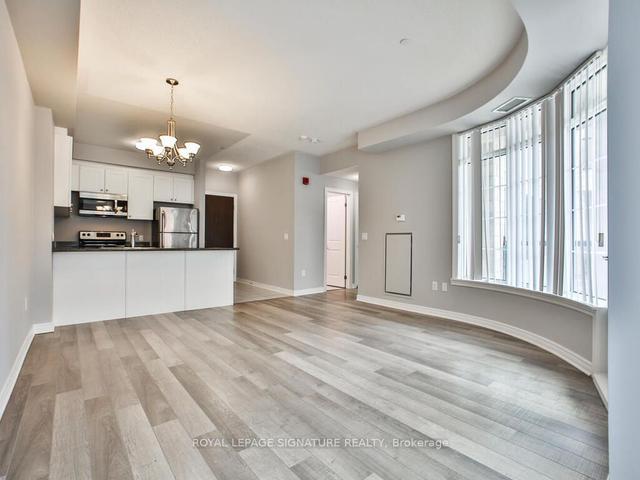 318 - 216 Oak Park Blvd, Condo with 1 bedrooms, 1 bathrooms and 1 parking in Oakville ON | Image 2
