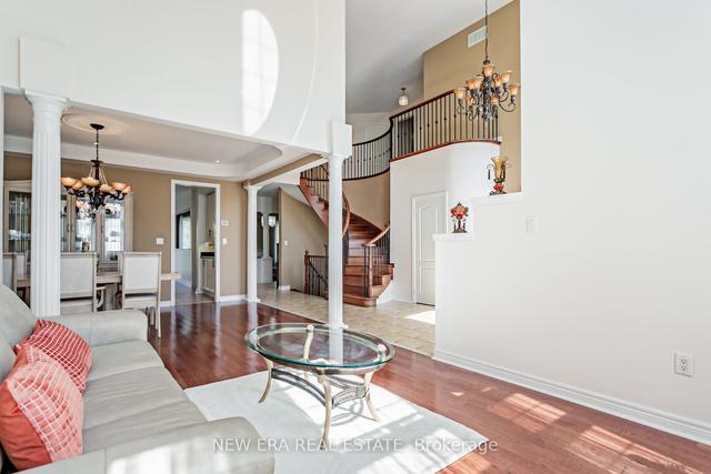 38 Francesca Crt, House detached with 4 bedrooms, 4 bathrooms and 7 parking in Vaughan ON | Image 15