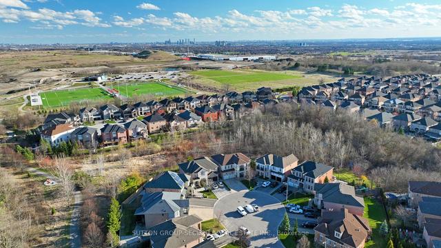 40 Meadow Ridge Crt, House detached with 4 bedrooms, 6 bathrooms and 8 parking in Vaughan ON | Image 22