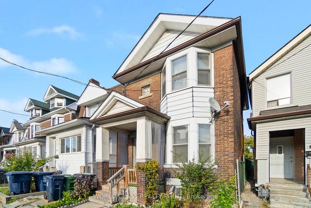 623 Ossington Ave, House detached with 4 bedrooms, 2 bathrooms and 2 parking in Toronto ON | Image 8