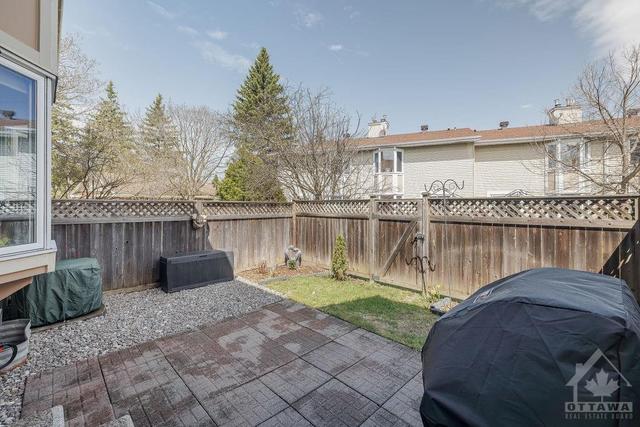513 Sidney Drive, Townhouse with 3 bedrooms, 2 bathrooms and 2 parking in Ottawa ON | Image 26