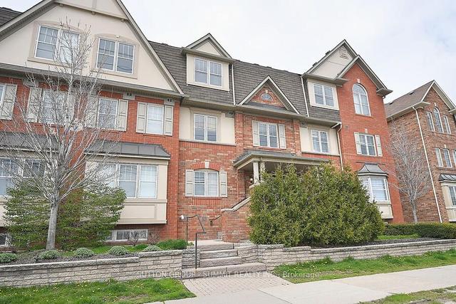 6 - 633 Dundas St W, Townhouse with 2 bedrooms, 2 bathrooms and 2 parking in Mississauga ON | Image 12