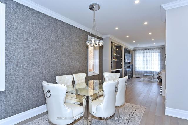 8 Catalpa Cres, House detached with 4 bedrooms, 4 bathrooms and 3 parking in Vaughan ON | Image 40
