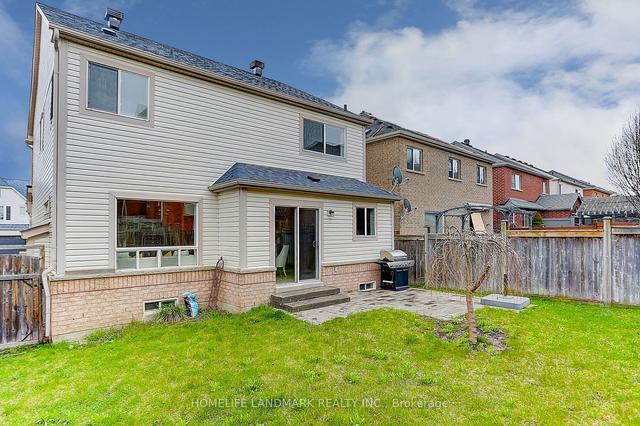 22 Teardrop Cres, House detached with 3 bedrooms, 3 bathrooms and 4 parking in Whitby ON | Image 35