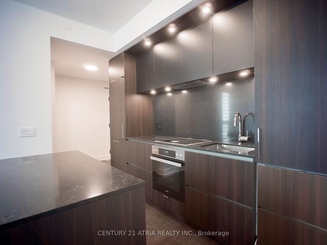 2013 - 35 Mercer St, Condo with 2 bedrooms, 2 bathrooms and 0 parking in Toronto ON | Image 2