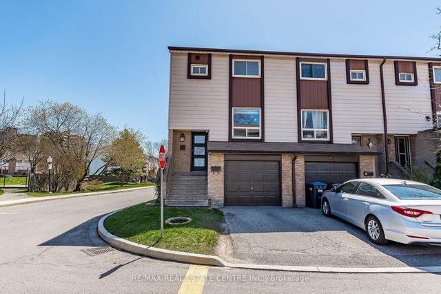 58 - 1221 Dundix Rd, Townhouse with 3 bedrooms, 2 bathrooms and 2 parking in Mississauga ON | Image 1
