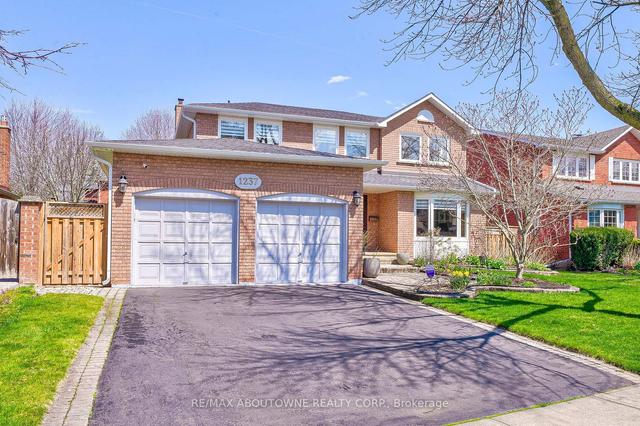 1237 Old Colony Rd, House detached with 5 bedrooms, 4 bathrooms and 6 parking in Oakville ON | Image 23