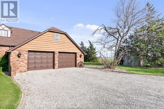 6831 County Rd 18, House detached with 5 bedrooms, 2 bathrooms and null parking in Amherstburg ON | Image 34