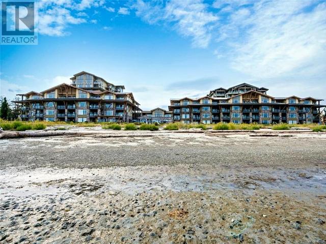 129d - 181 Beachside Dr, Condo with 2 bedrooms, 3 bathrooms and null parking in Parksville BC | Image 39