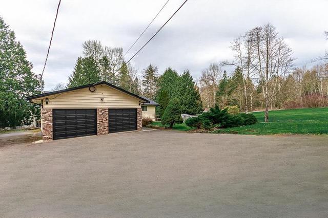 46833 Hudson Road, House detached with 3 bedrooms, 2 bathrooms and null parking in Chilliwack BC | Image 1