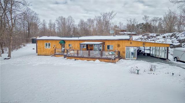 5121 Wilmer Road, House detached with 2 bedrooms, 1 bathrooms and 6 parking in South Frontenac ON | Image 12