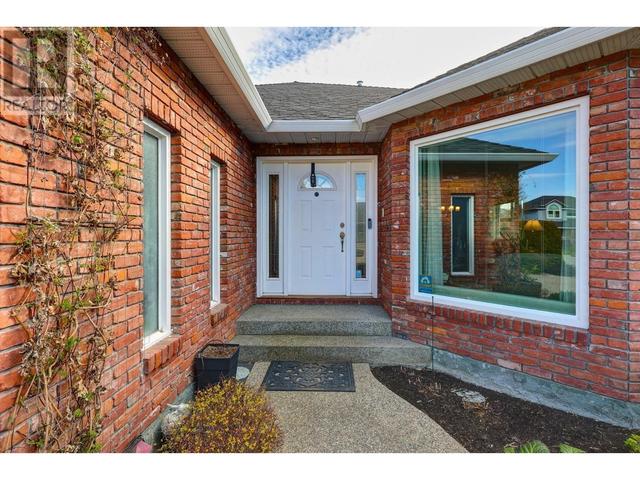 663 Pimlico Road, House detached with 2 bedrooms, 2 bathrooms and 4 parking in Kelowna BC | Image 10