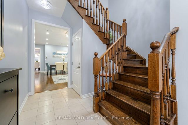 4 Lockport Cres, House detached with 4 bedrooms, 5 bathrooms and 6 parking in Brampton ON | Image 4