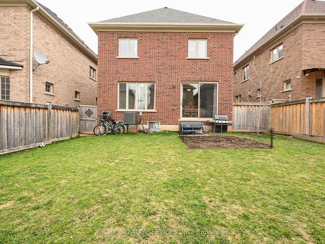 24 Bear Run Rd, House detached with 4 bedrooms, 3 bathrooms and 6 parking in Brampton ON | Image 33
