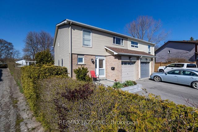 45 Alonna St, House semidetached with 4 bedrooms, 2 bathrooms and 2 parking in Clarington ON | Image 34