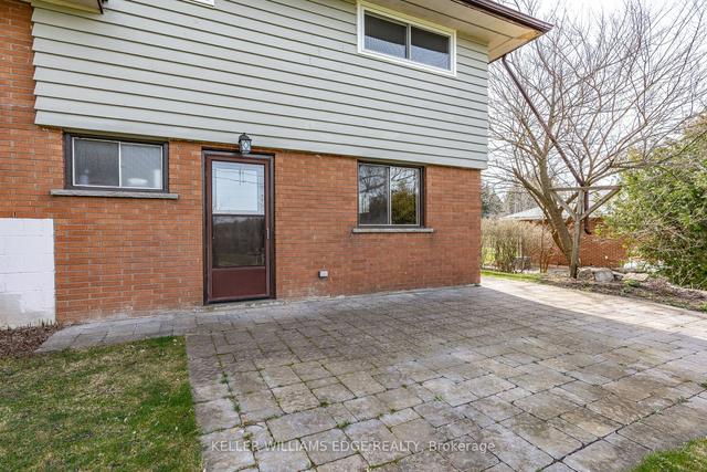 1352 Centre Rd, House detached with 3 bedrooms, 2 bathrooms and 6 parking in Hamilton ON | Image 21