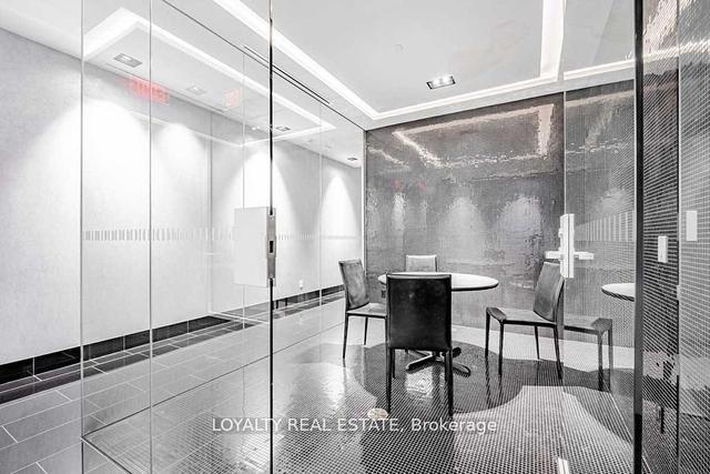 1206 - 87 Peter St, Condo with 1 bedrooms, 1 bathrooms and 0 parking in Toronto ON | Image 9