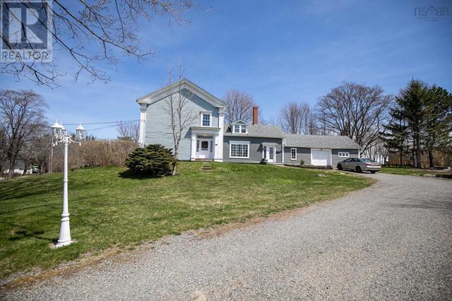 233 Victoria Street E, House detached with 4 bedrooms, 1 bathrooms and null parking in Amherst NS | Image 6