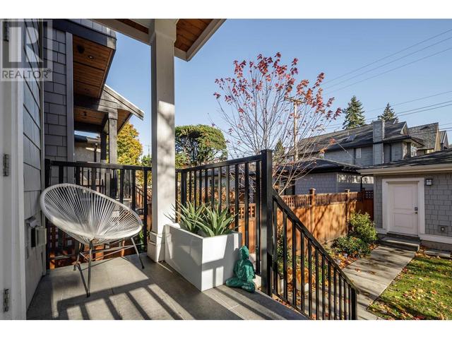 4898 Dunbar Street, House detached with 4 bedrooms, 5 bathrooms and 2 parking in Vancouver BC | Image 15
