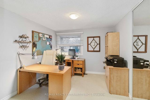 3 - 649 Francis Rd, Townhouse with 3 bedrooms, 2 bathrooms and 3 parking in Burlington ON | Image 17