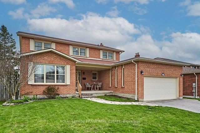 289 Glen Hill Dr, House detached with 4 bedrooms, 3 bathrooms and 4 parking in Whitby ON | Image 1