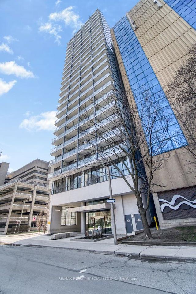 605 - 210 Simcoe St, Condo with 1 bedrooms, 1 bathrooms and 0 parking in Toronto ON | Image 1