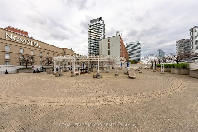 1410 - 25 The Esplanade St, Condo with 1 bedrooms, 1 bathrooms and 0 parking in Toronto ON | Image 16