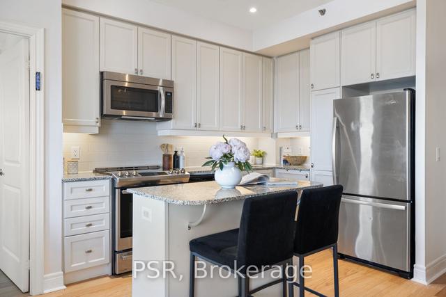 806 - 701 Sheppard Ave W, Condo with 2 bedrooms, 2 bathrooms and 1 parking in Toronto ON | Image 2