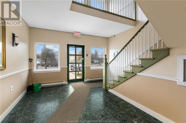 2 - 33 Macaleese, Condo with 2 bedrooms, 1 bathrooms and null parking in Moncton NB | Image 2