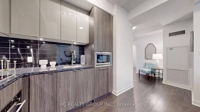 2311 - 125 Blue Jays Way, Condo with 3 bedrooms, 2 bathrooms and 1 parking in Toronto ON | Image 25