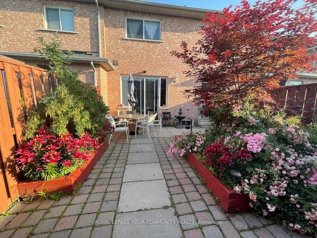 73 Sonoma Blvd, House attached with 3 bedrooms, 4 bathrooms and 2 parking in Vaughan ON | Image 26