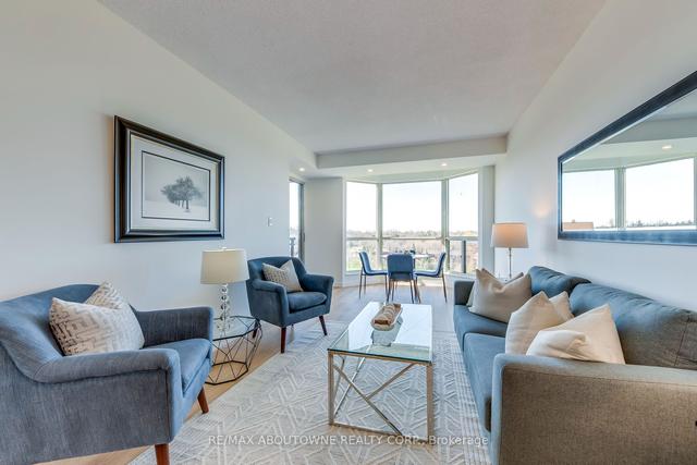 617 - 2511 Lakeshore Rd W, Condo with 2 bedrooms, 2 bathrooms and 1 parking in Oakville ON | Image 2
