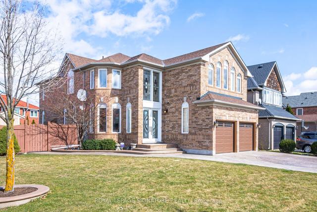 6489 Hampden Woods Rd, House detached with 5 bedrooms, 5 bathrooms and 6 parking in Mississauga ON | Image 1