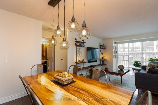 607 - 330 Rathburn Rd W, Condo with 2 bedrooms, 2 bathrooms and 1 parking in Mississauga ON | Image 3